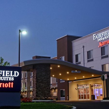 Fairfield Inn & Suites By Marriott Reading Wyomissing Exterior photo