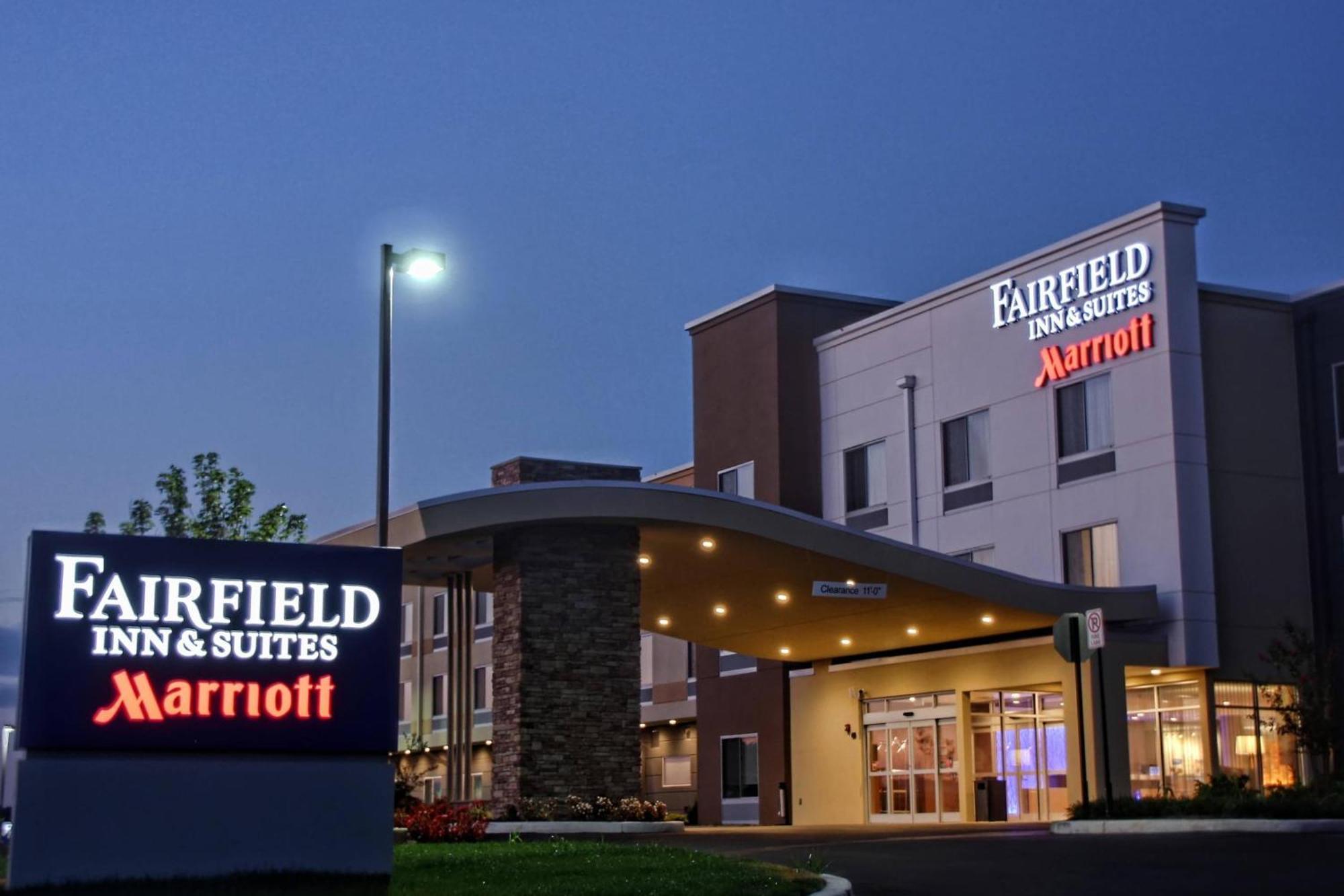 Fairfield Inn & Suites By Marriott Reading Wyomissing Exterior photo