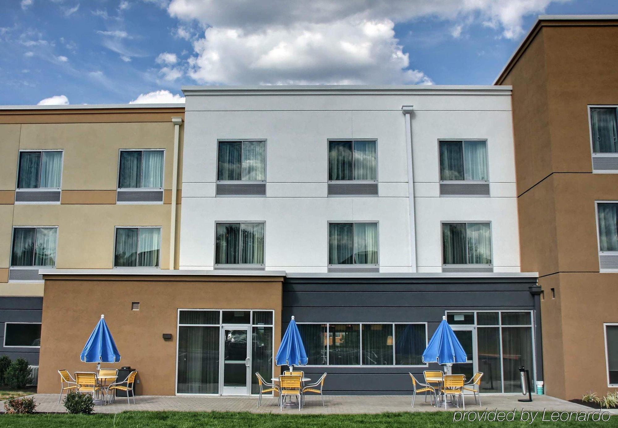 Fairfield Inn & Suites By Marriott Reading Wyomissing Exterior photo